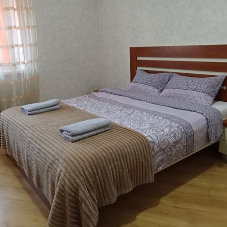 Квартира Возле Автовокзала Rivne Exteriér fotografie