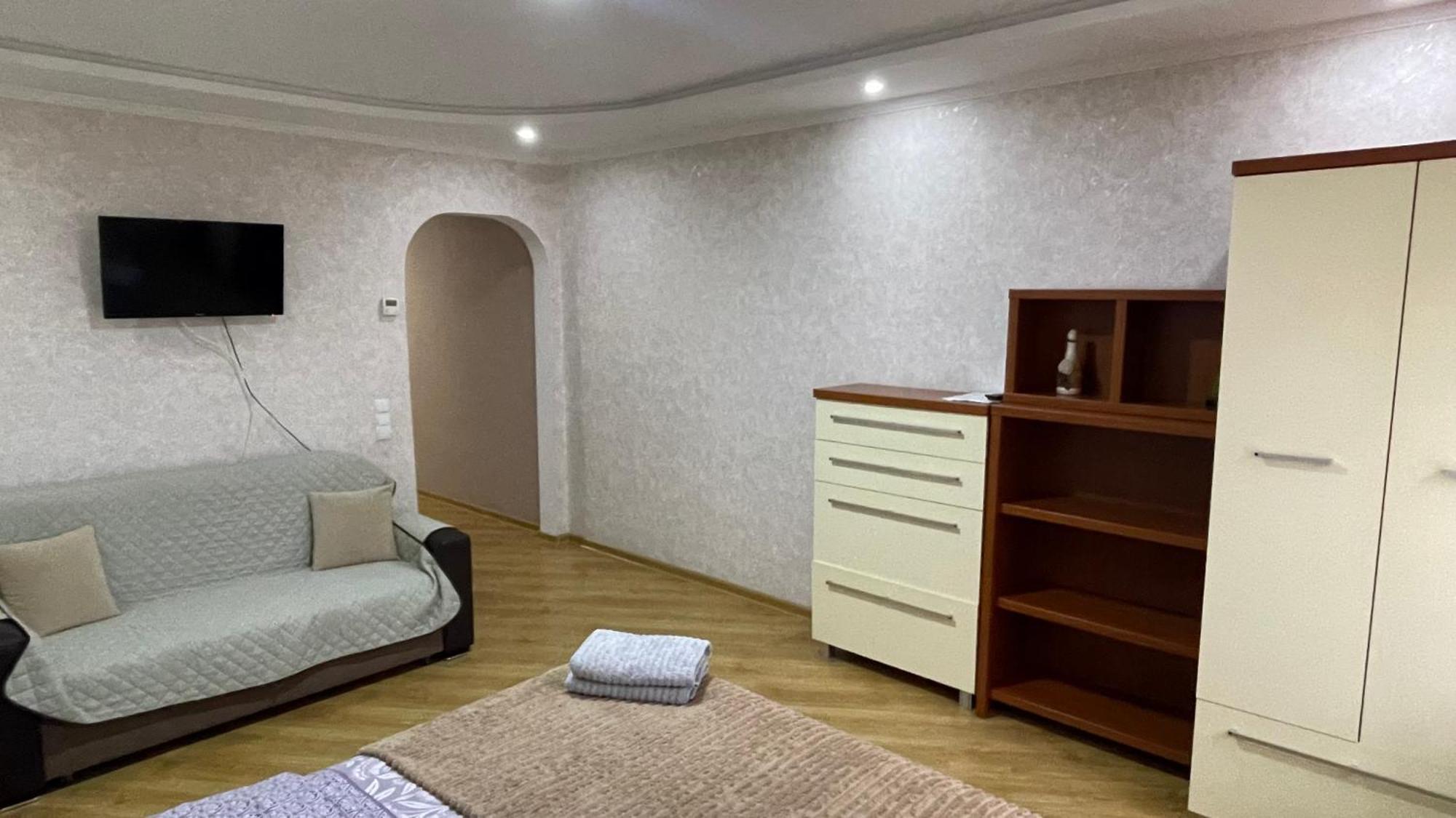Квартира Возле Автовокзала Rivne Exteriér fotografie